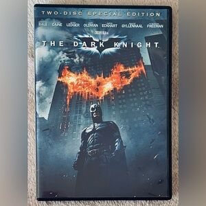 The Dark Knight 2-Disc Special Edition DVD